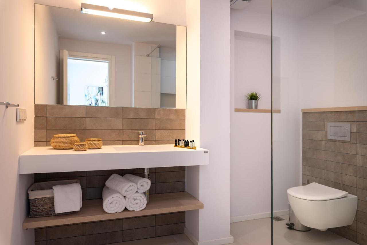 Myzen Villa Asana & Villa Kenshya Sívota Екстериор снимка